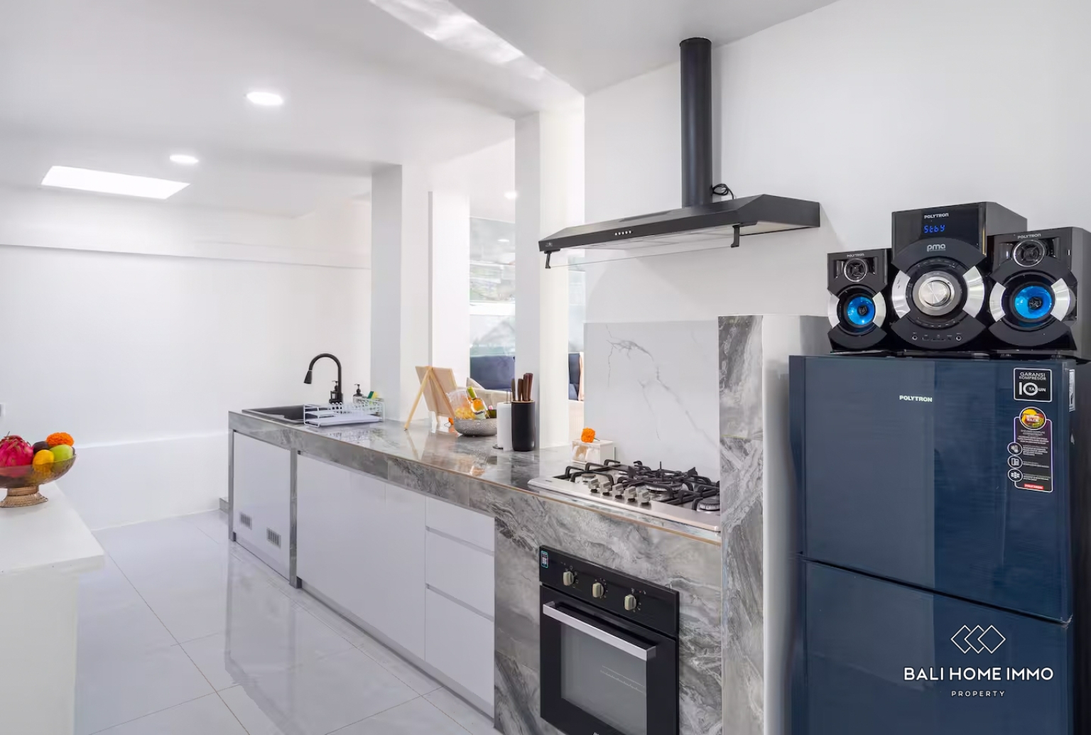 NEWLY RENOVATED 5 BEDROOMS VILLA FOR YEARLY AND MONTHLY RENTAL IN BALI - PECATU — image 8