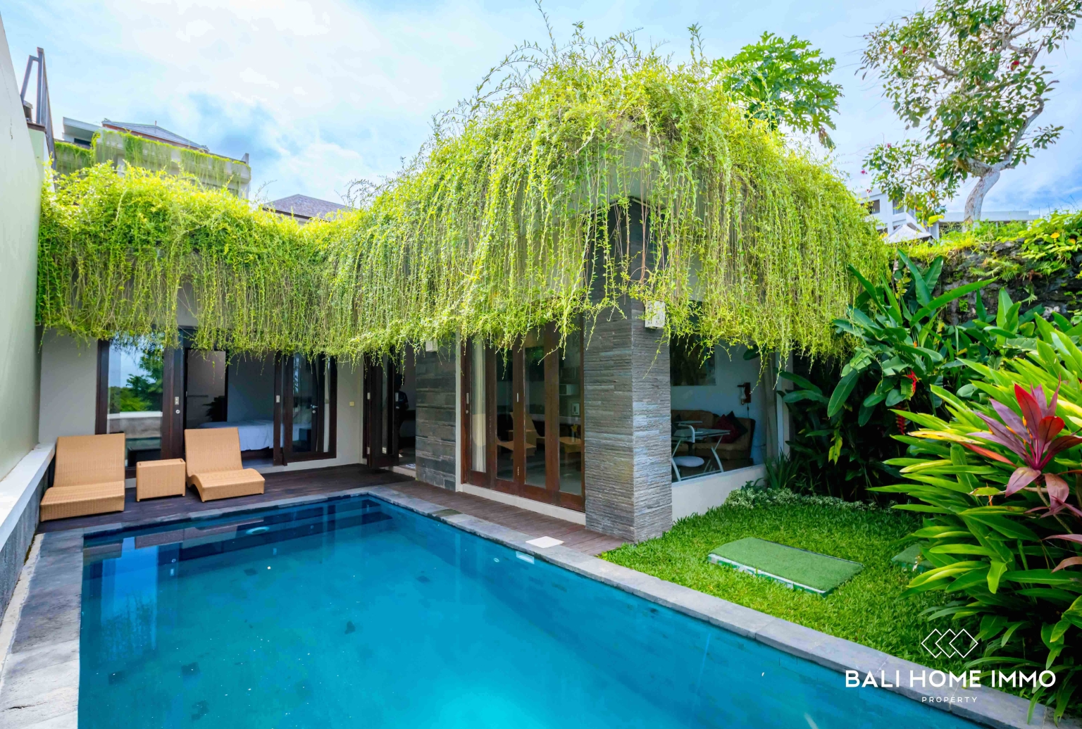PEACEFUL 1 BEDROOM VILLA FOR YEARLY & MONTHLY RENTAL IN BALI - UNGASAN