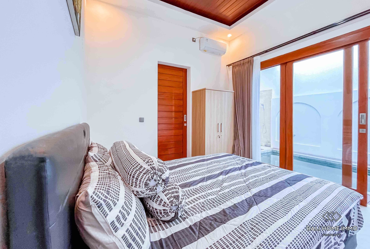 PEACEFUL 2 BEDROOMS VILLA FOR YEARLY AND MONTHLY RENTAL IN BALI - NUSA DUA — image 9