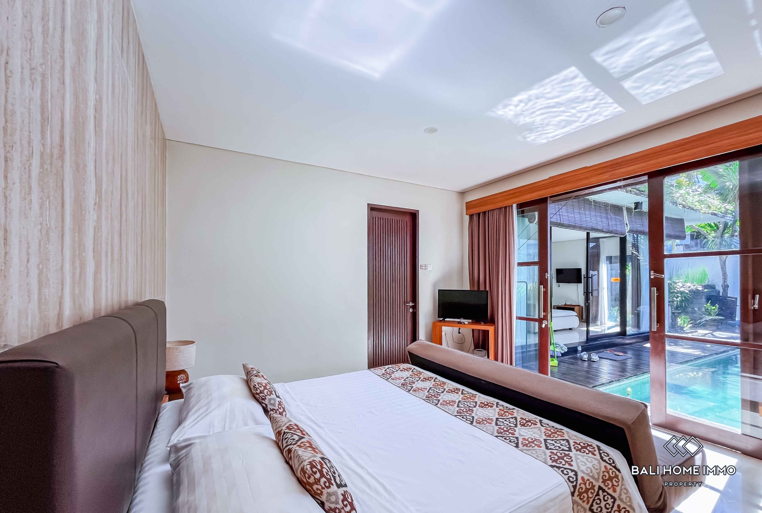 PEACEFUL 3 BEDROOMS VILLA FOR YEARLY AND MONTHLY RENTAL IN BALI - JIMBARAN — image 10