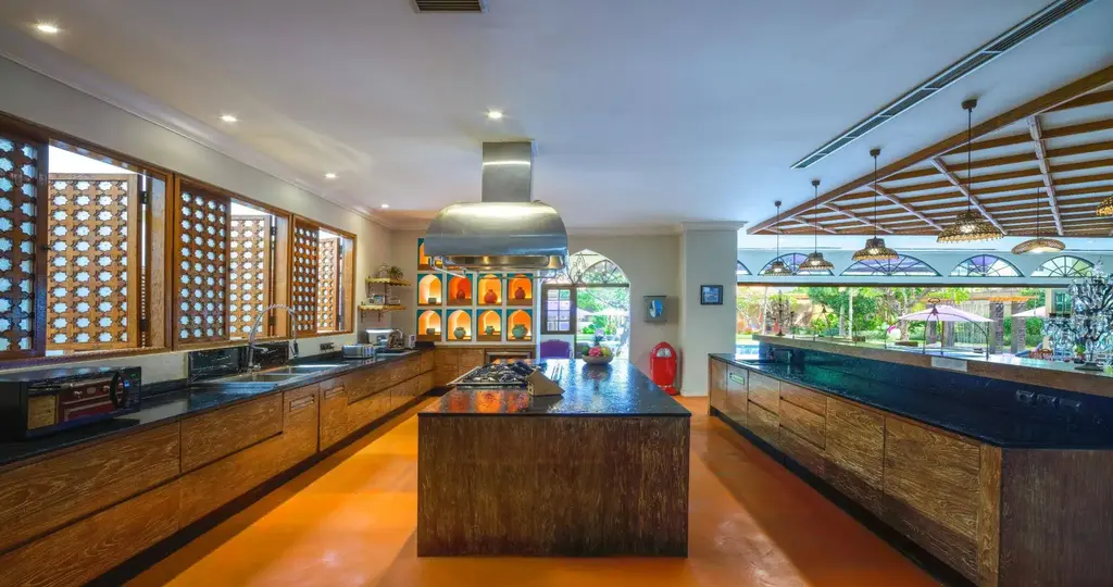 Villa Sayang d’amour | 6-Bedroom | Seminyak, Bali — image 12