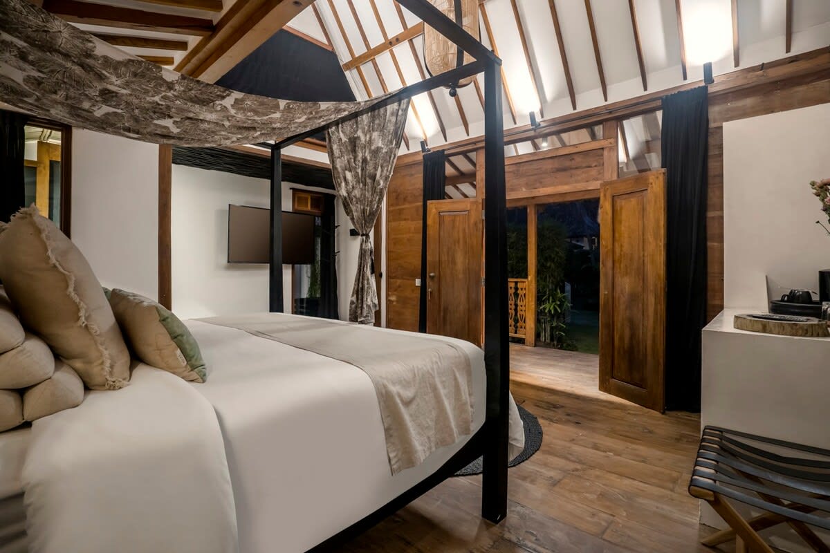 Villa Bloom - Gladak in Canggu — image 13