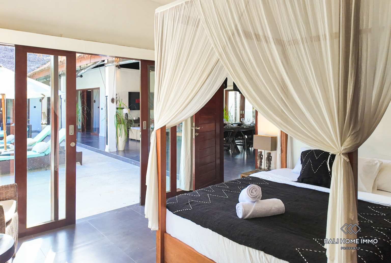 Quiet Place 4 Bedroom Villa for Rental in Bali Canggu Residential Side — image 7