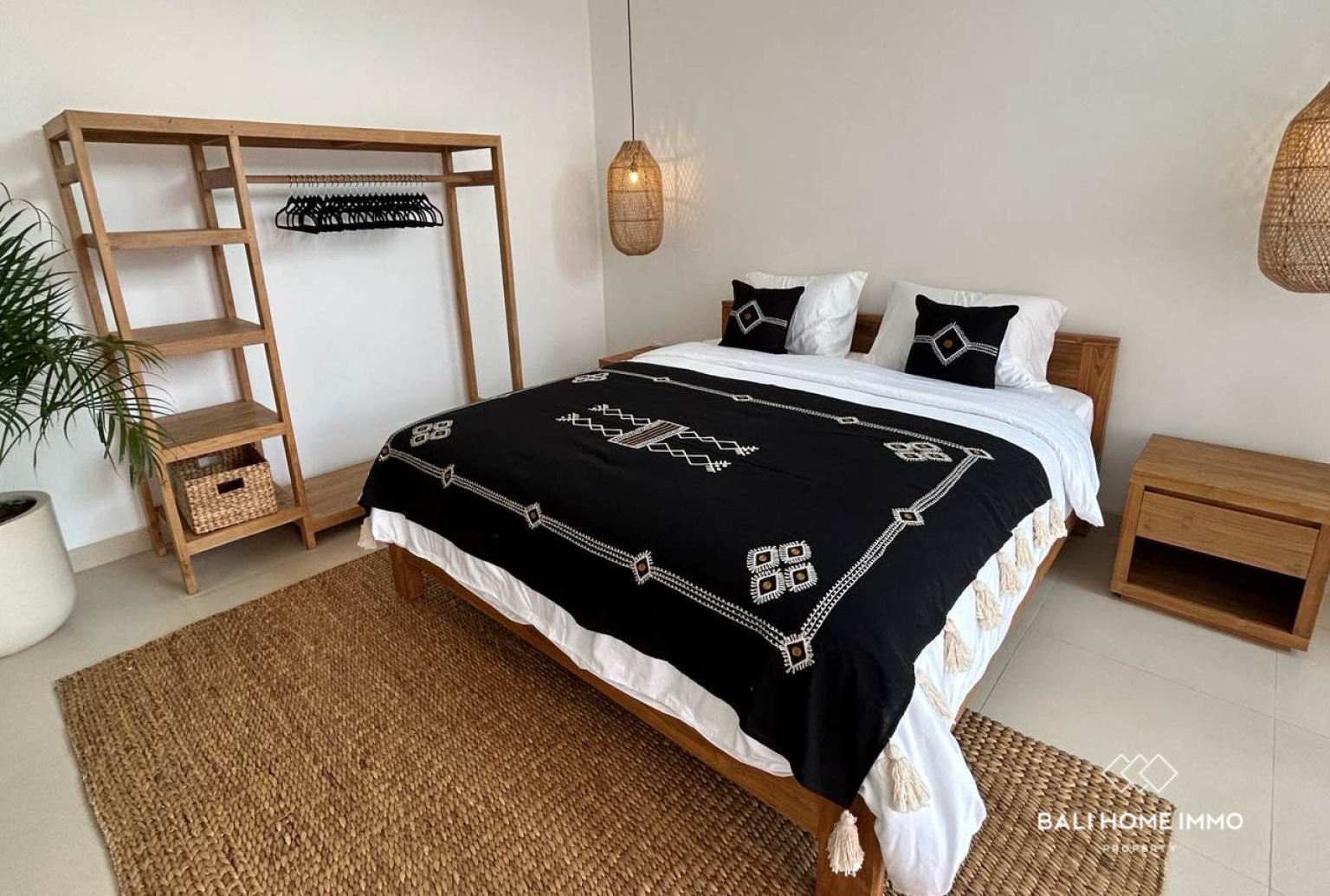 Residential area 2 Bedroom Villa for rent in Kerobokan — image 3