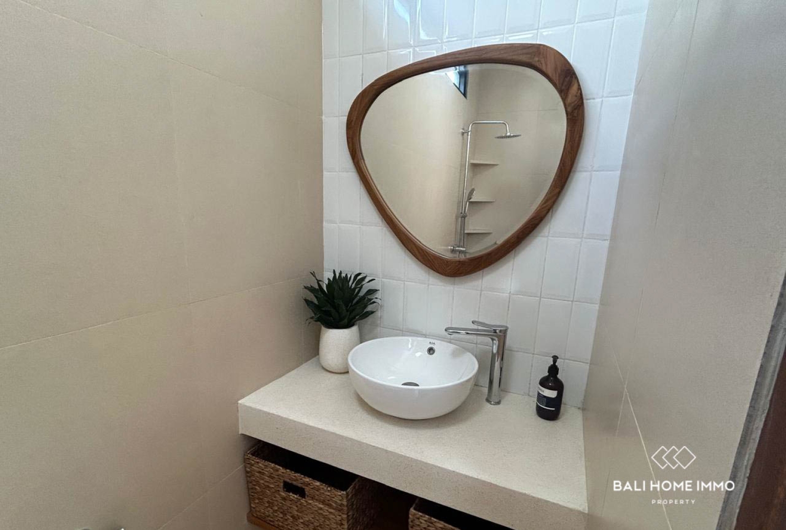 Residential area 2 Bedroom Villa for rent in Kerobokan — image 7