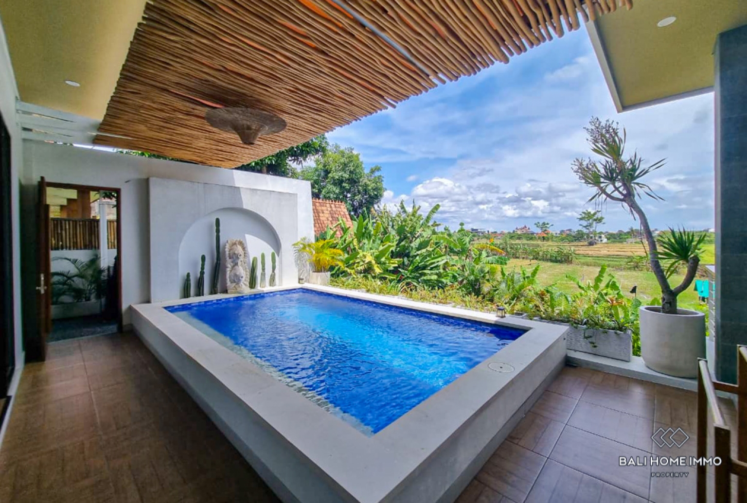 Ricefield View 1 Bedroom Villa for Yearly Rental in Bali Canggu Babakan — image 18