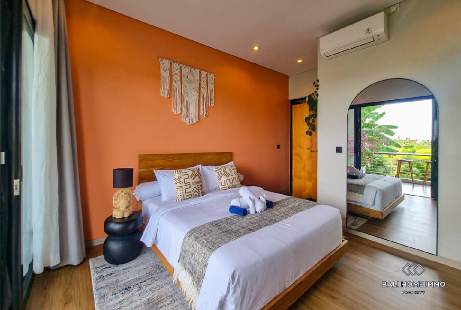 Ricefield View 1 Bedroom Villa for Yearly Rental in Bali Canggu Babakan — image 12