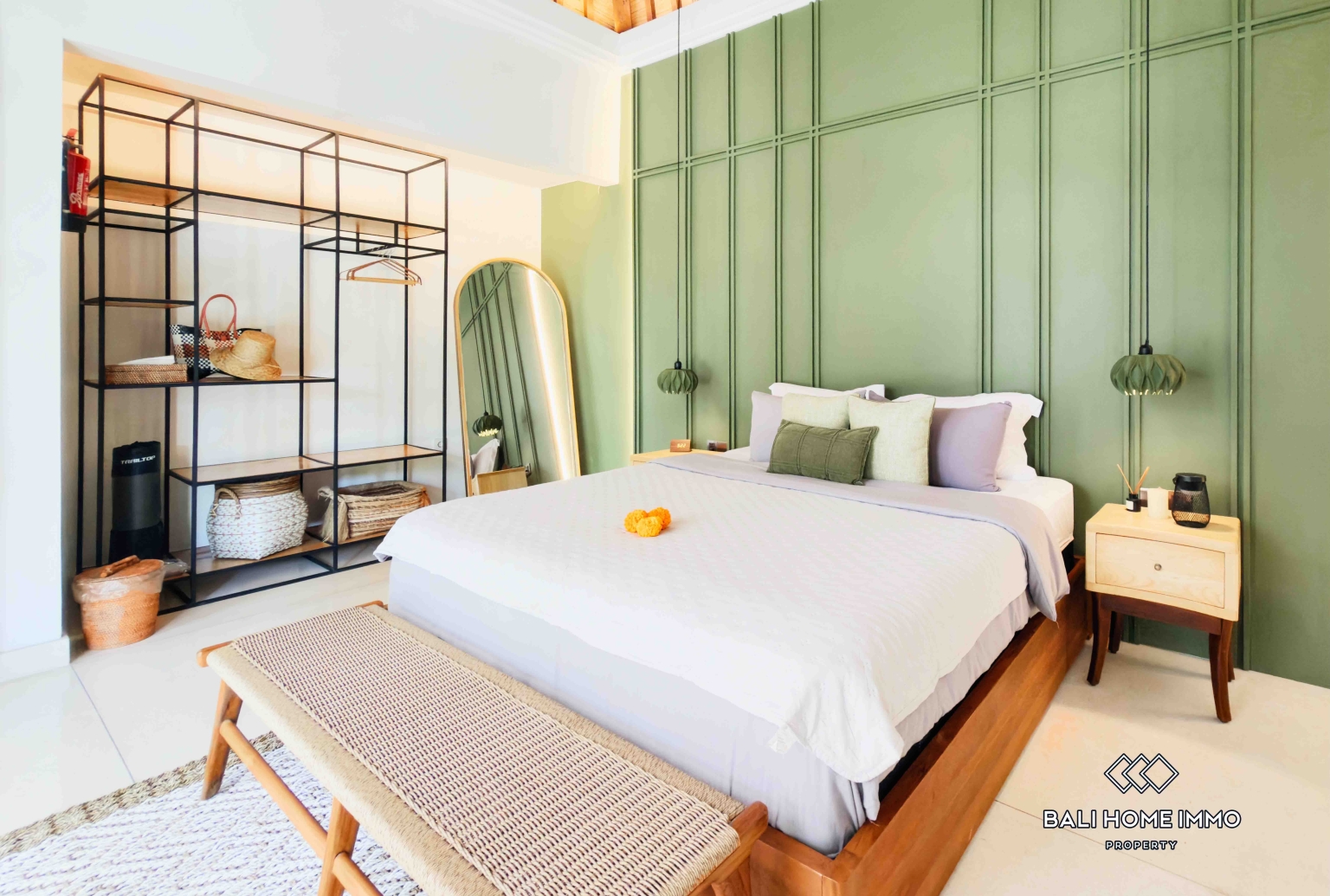 Ricefield View 3 Bedroom Villa for Rent in Bali Canggu Batu Bolong — image 19