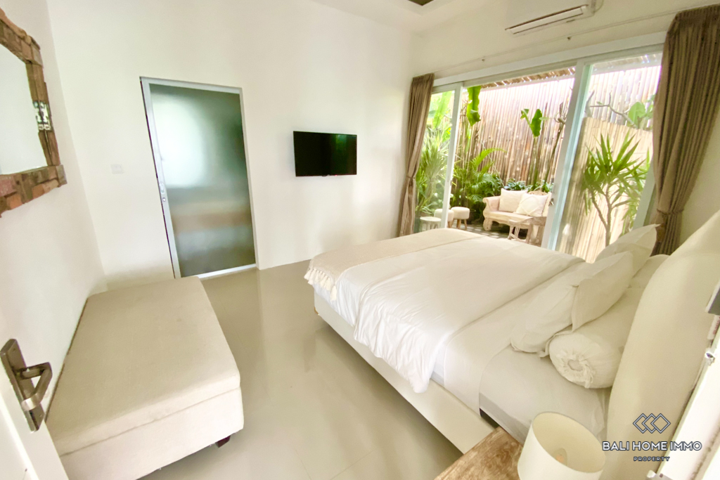 Ricefield View 3 Bedroom Villa for Yearly Rental in Bali Canggu - Berawa — image 11