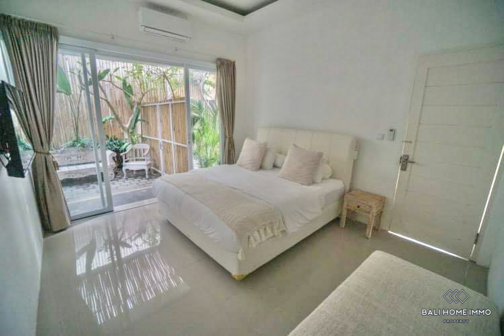 Ricefield View 3 Bedroom Villa for Yearly Rental in Bali Canggu - Berawa — image 15