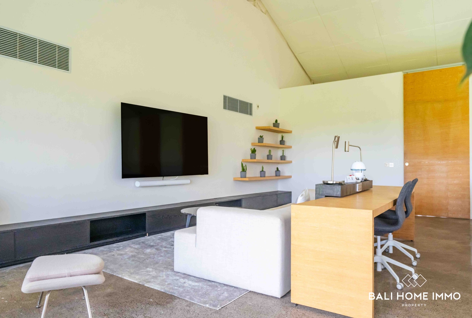 Ricefield view 4 Bedroom Villa for rent in Babakan Canggu — image 12