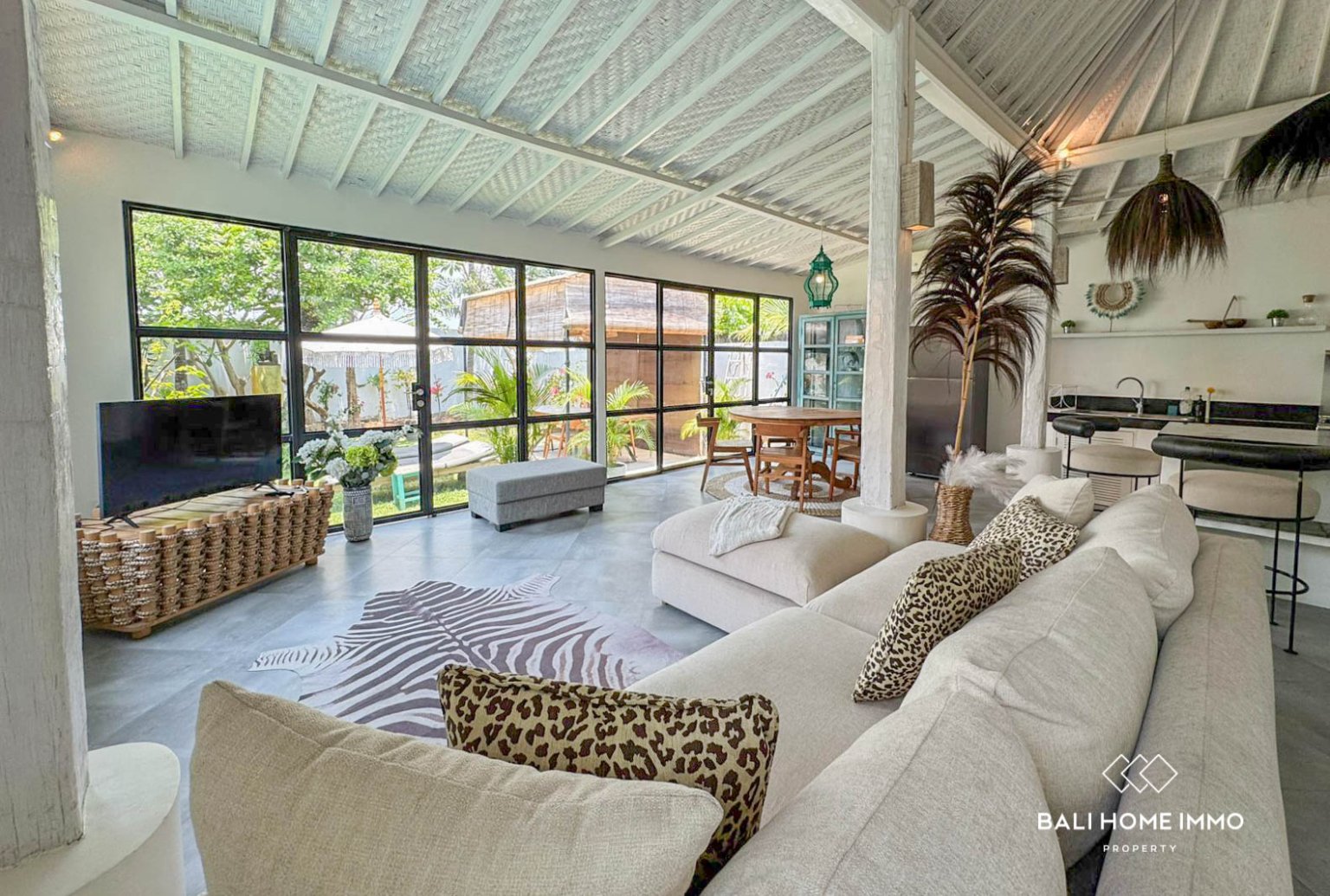 Spacious 2-Bedroom Villa for Rent in Pererenan — image 2