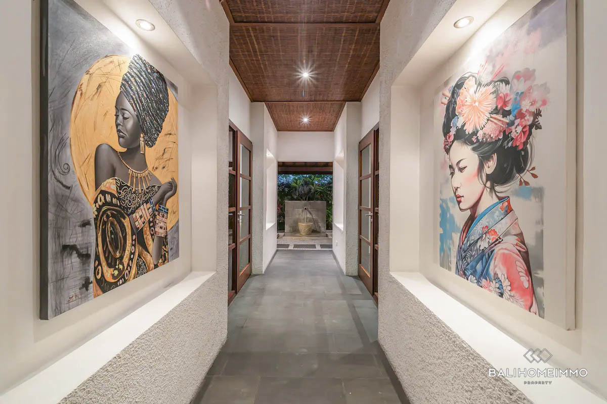 Spacious 3 Bedroom Villa for Rent in Kerobokan Bali — image 10