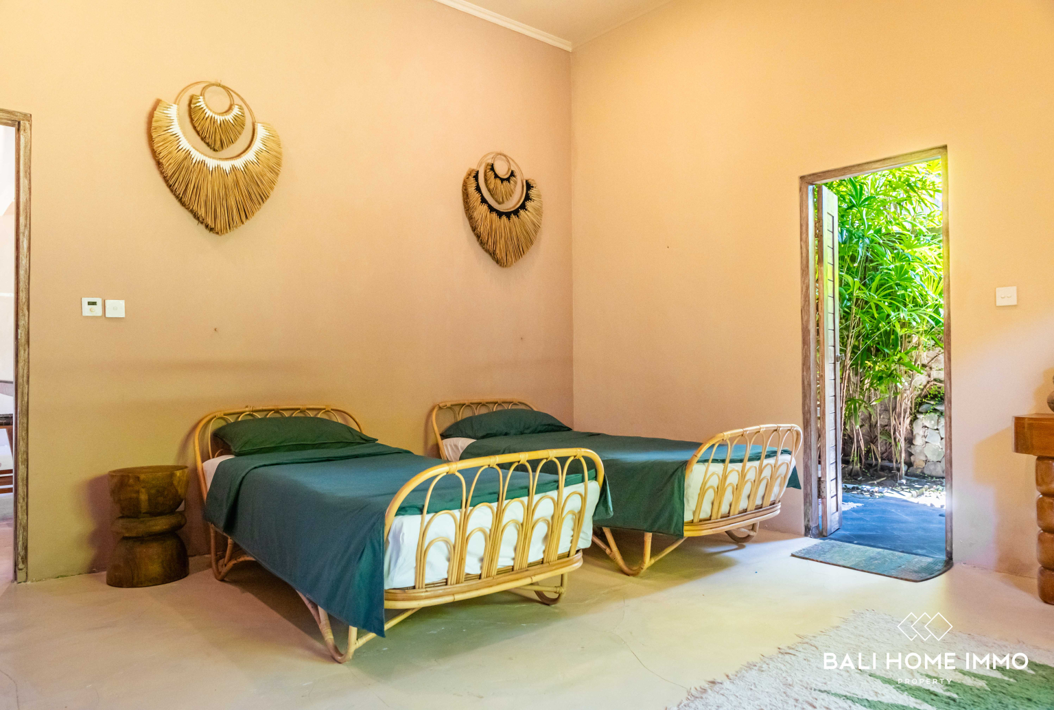 Spacious 3 Bedroom Villa for Rental in Bali Berawa — image 19