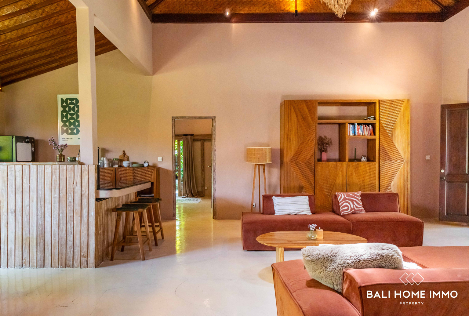 Spacious 3 Bedroom Villa for Rental in Bali Berawa — image 6
