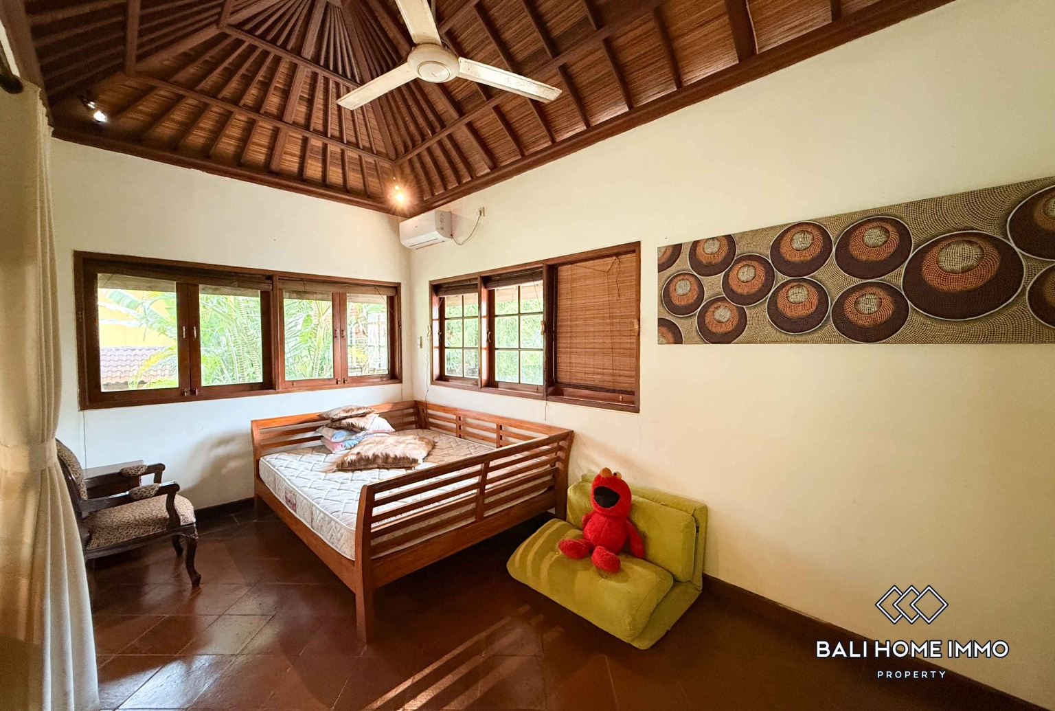 Spacious 4 Bedroom Family Villa For Rent in Canggu Berawa — image 10