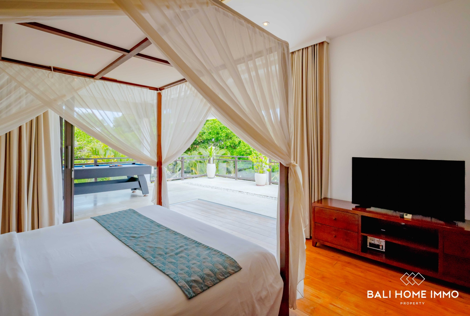 SPACIOUS 4 BEDROOMS VILLA FOR YEARLY & MONTHLY RENTAL IN UNGASAN — image 19