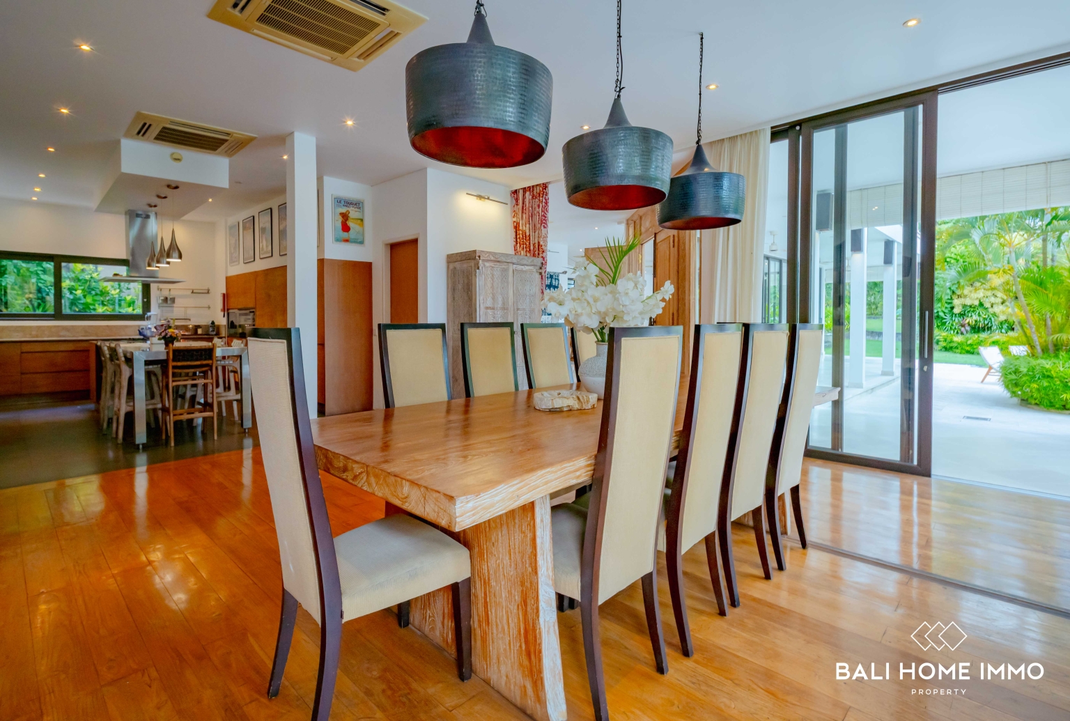SPACIOUS 4 BEDROOMS VILLA FOR YEARLY & MONTHLY RENTAL IN UNGASAN — image 8