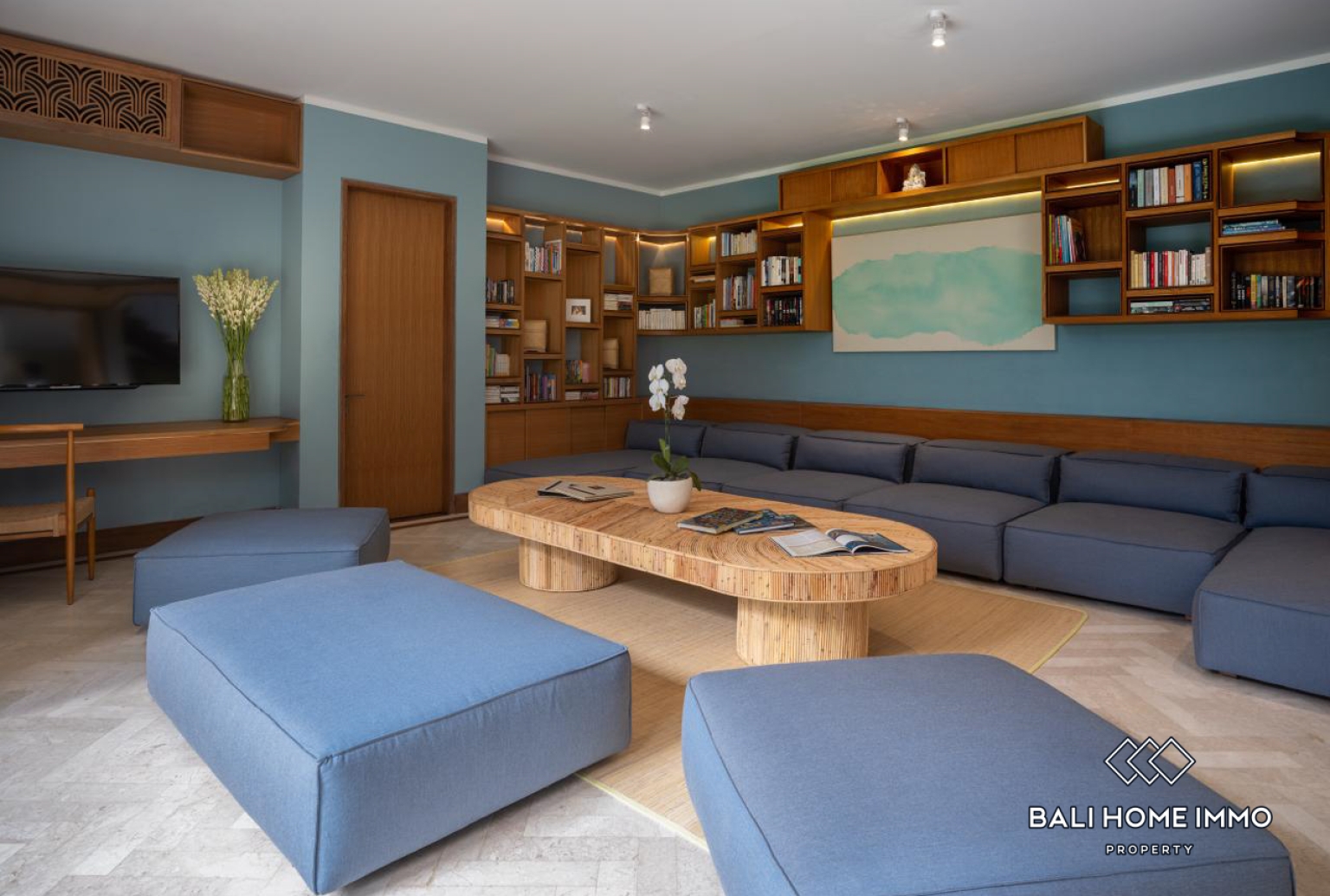 Spacious 5 Bedroom Family Villa for Rent in Umalas — image 2