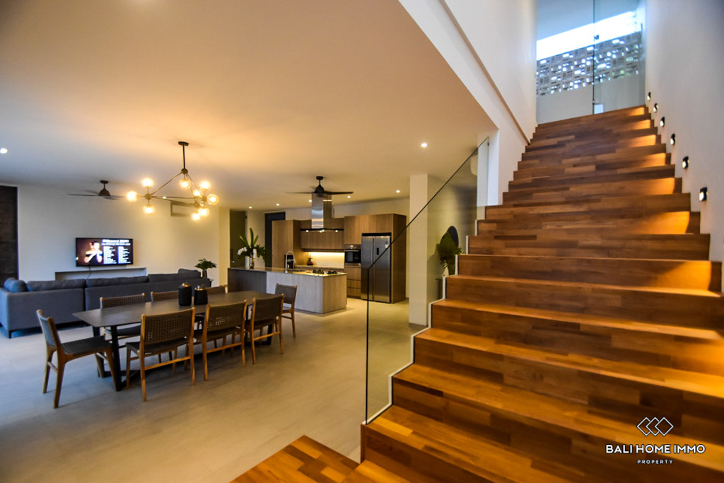 Spacious 5 Bedroom for Yearly Rental in Bali Canggu Berawa — image 9