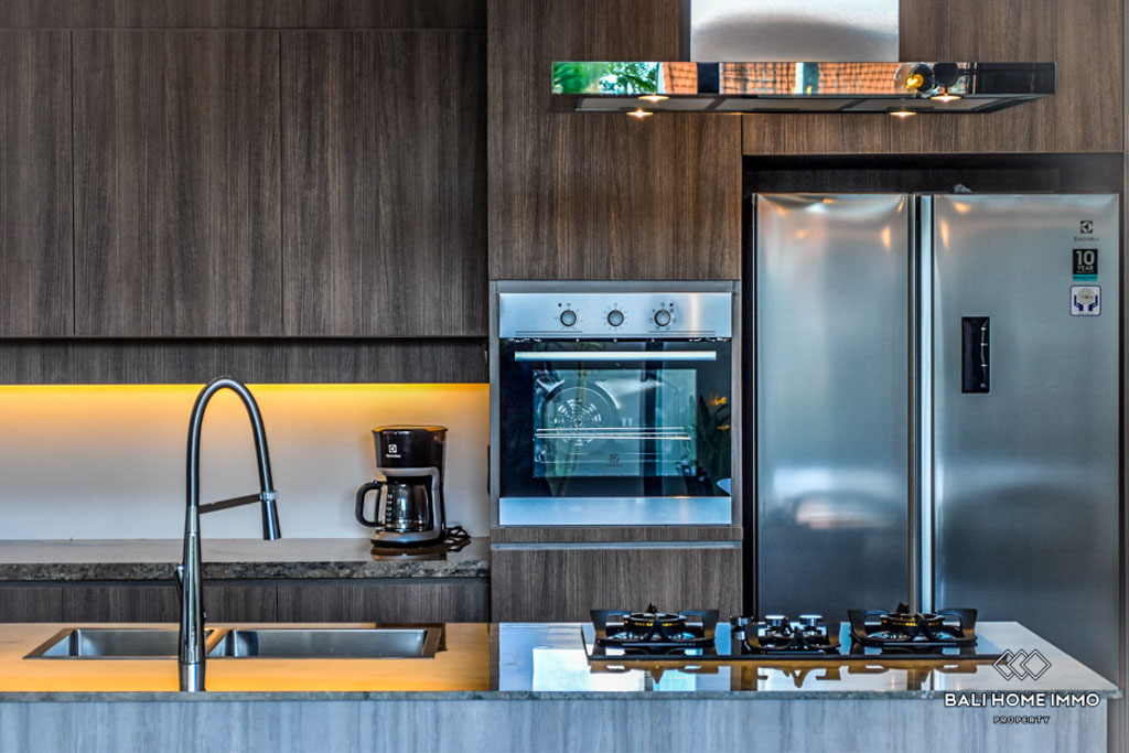 Spacious 5 Bedroom for Yearly Rental in Bali Canggu Berawa — image 7