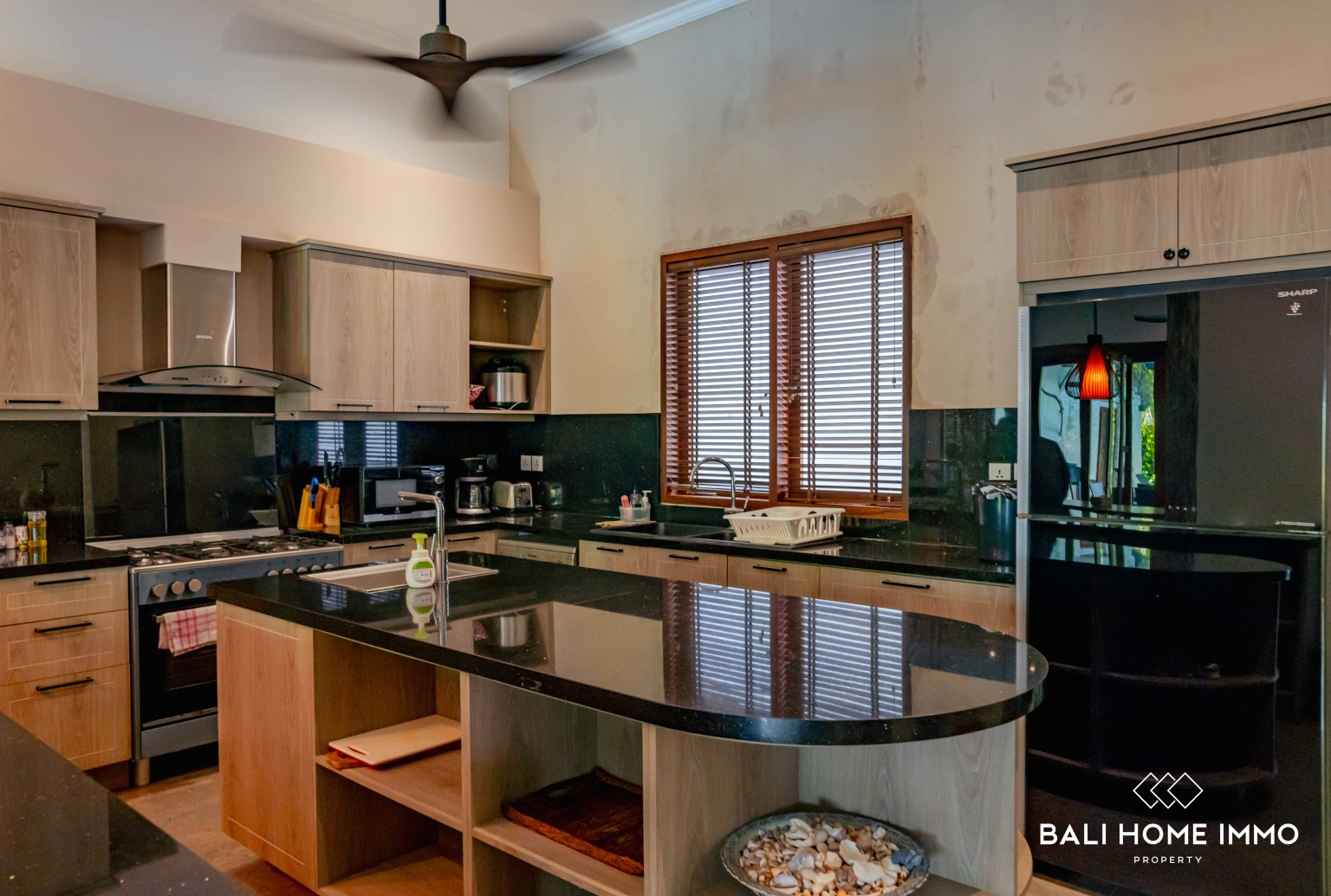 SPACIOUS 5 BEDROOMS VILLA FOR YEARLY RENTAL IN BALI - PANDAWA — image 12