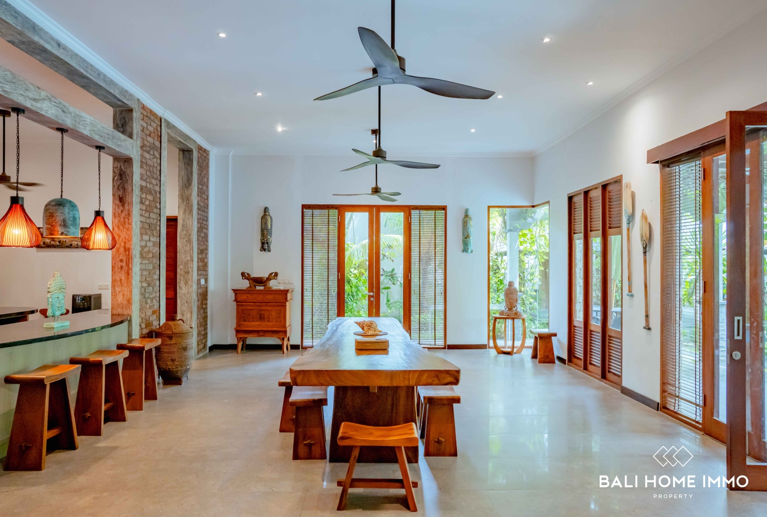 SPACIOUS 5 BEDROOMS VILLA FOR YEARLY RENTAL IN BALI - PANDAWA — image 10