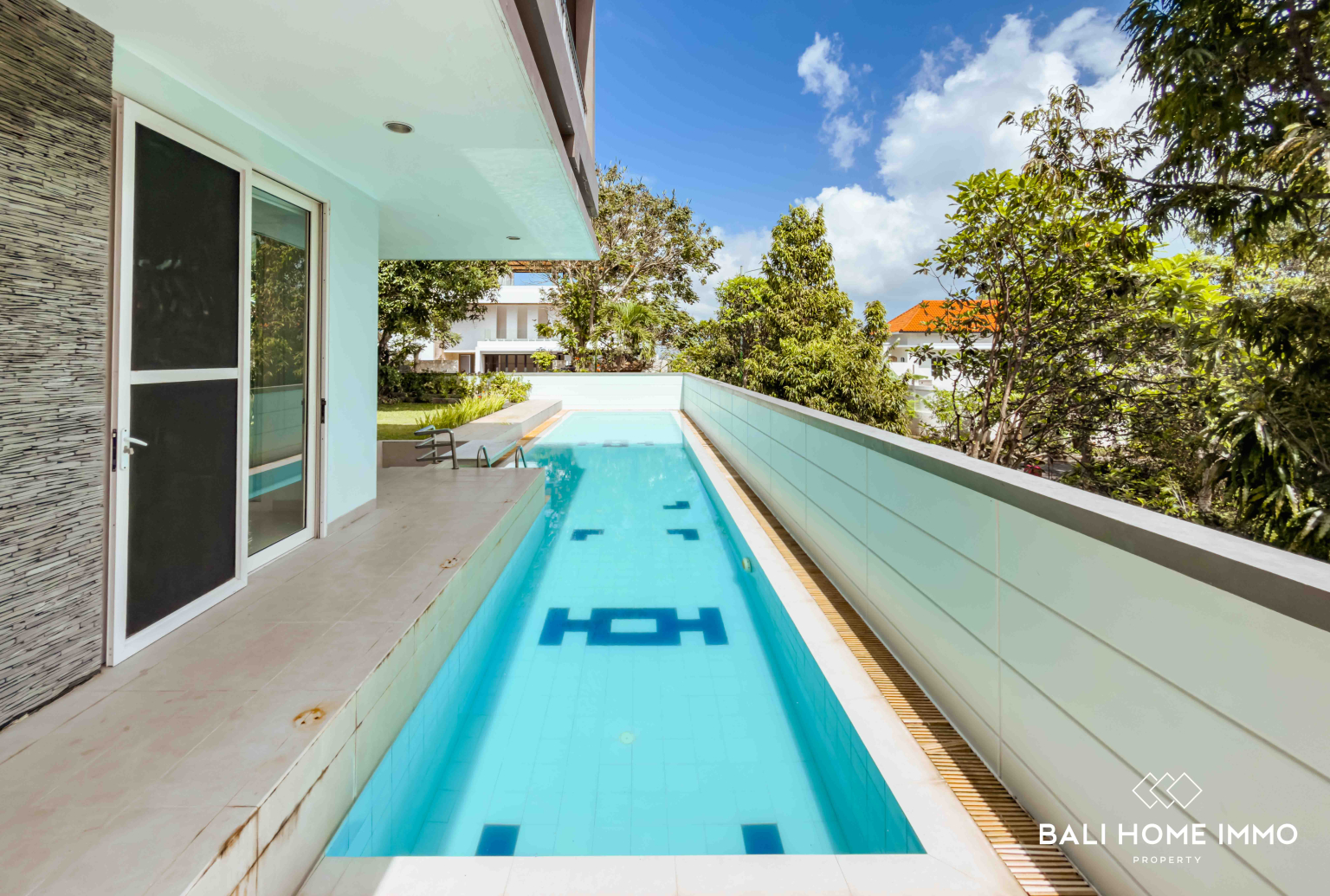 Spacious 6 Bedrooms Villa with Garden for Rent in Uluwatu Ungasan — image 3