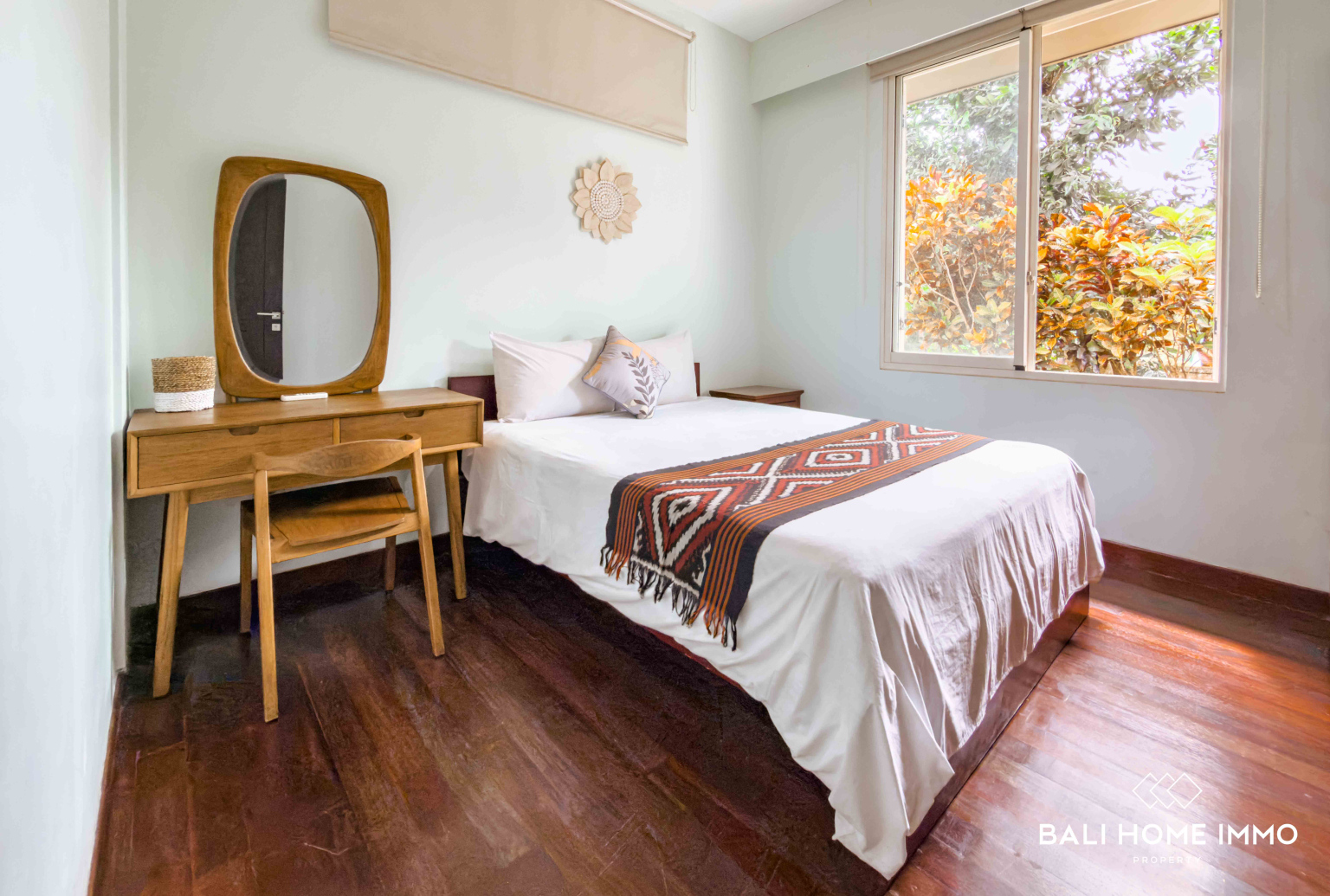 Spacious 6 Bedrooms Villa with Garden for Rent in Uluwatu Ungasan — image 16