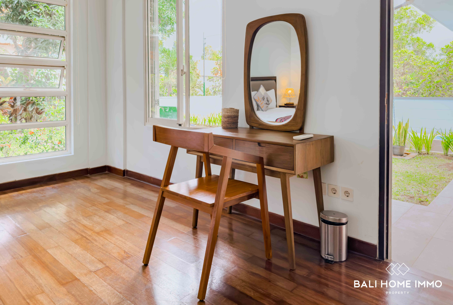 Spacious 6 Bedrooms Villa with Garden for Rent in Uluwatu Ungasan — image 19