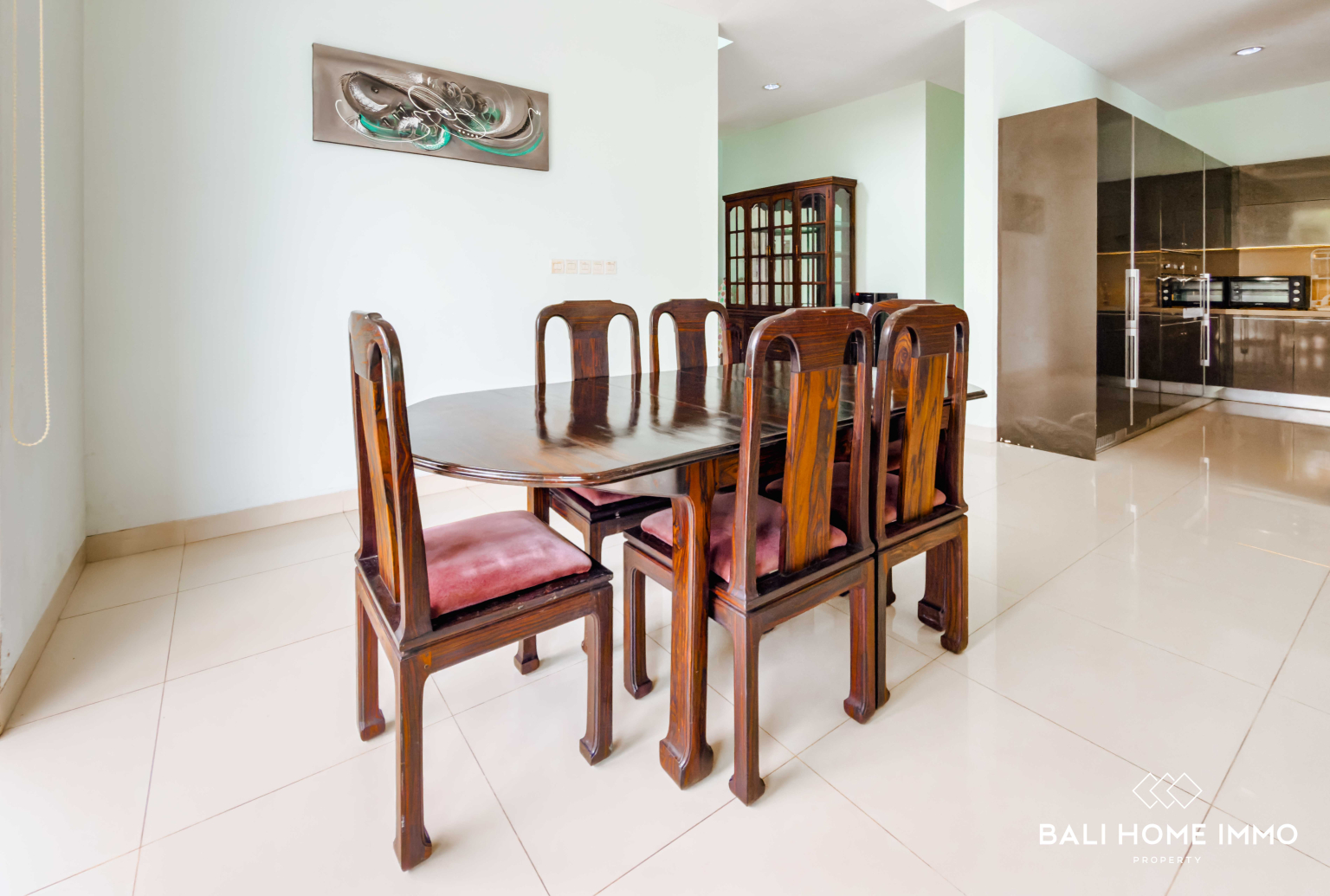 Spacious 6 Bedrooms Villa with Garden for Rent in Uluwatu Ungasan — image 9