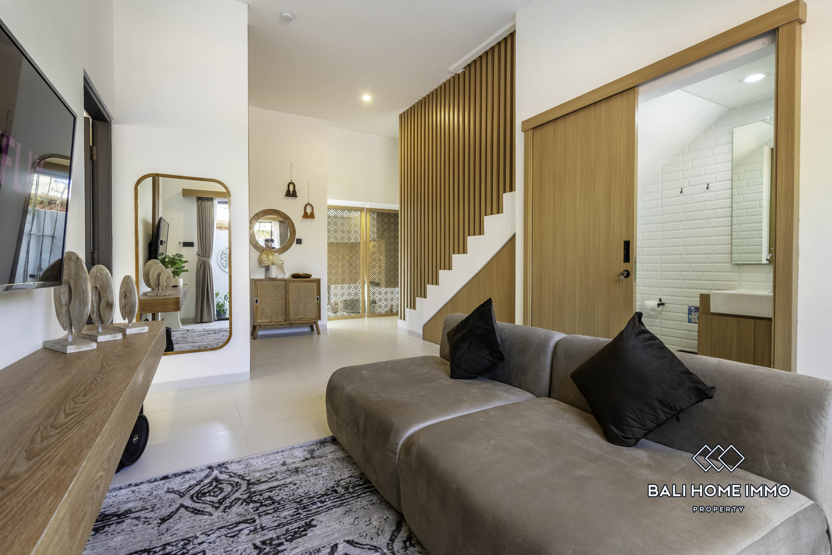 Stunning 2 Bedroom Ocean View Villa for Rent in Nusa Dua — image 6
