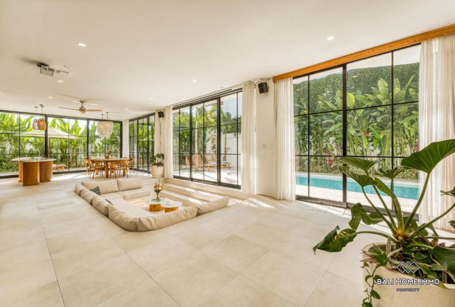 STUNNING 3 BEDROOMS VILLA FOR MONTHLY RENTAL IN ULUWATU - PECATU — image 4