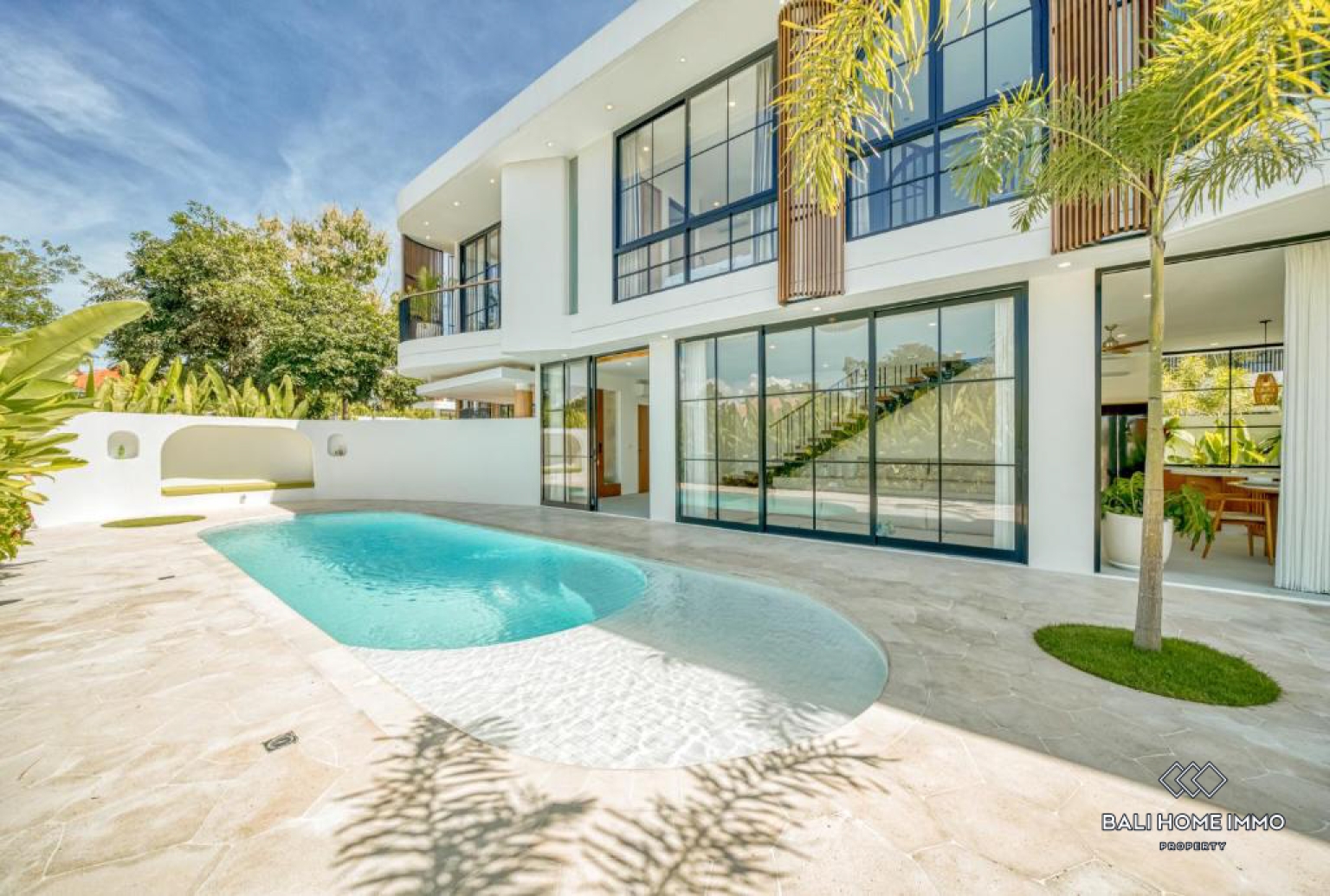 STUNNING 3 BEDROOMS VILLA FOR MONTHLY RENTAL IN ULUWATU - PECATU — image 1