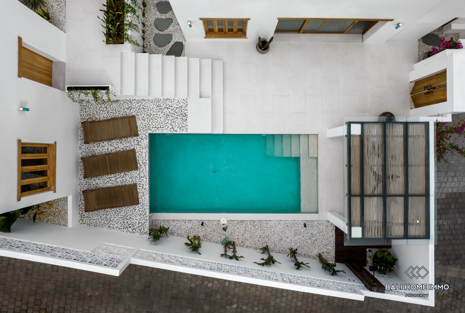 STUNNING 3 BEDROOMS VILLA FOR MONTHLY & YEARLY RENTAL IN BALI - BINGIN — image 17