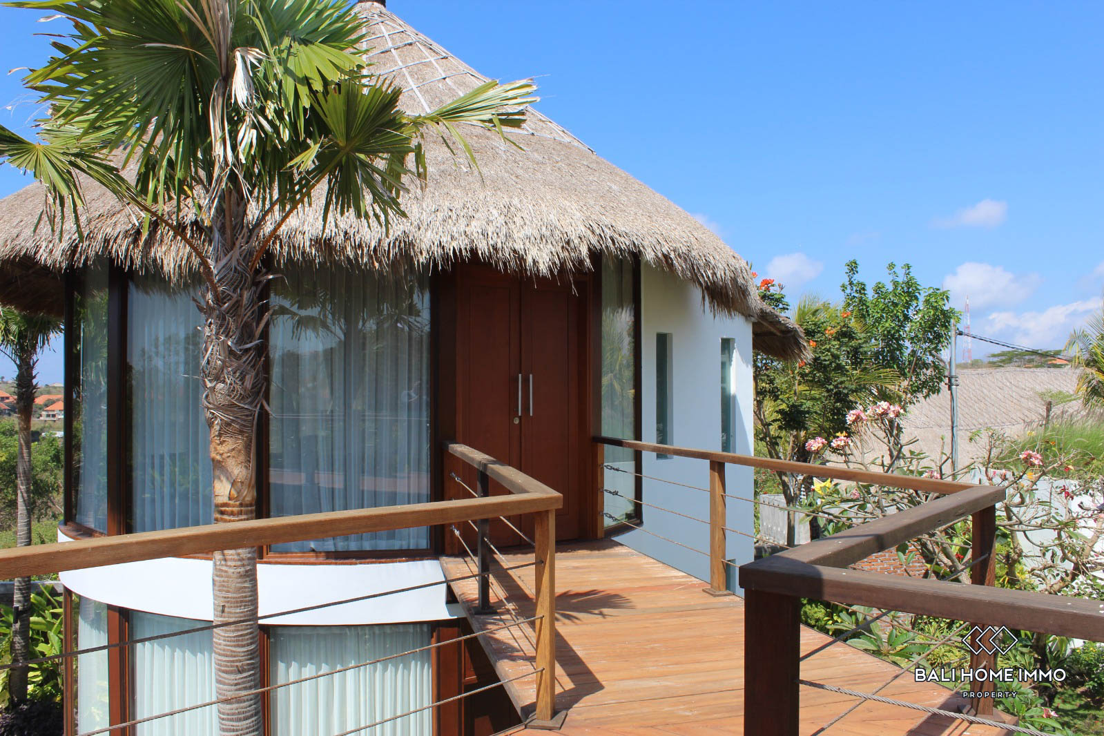 STUNNING 3 BEDROOMS VILLA FOR MONTHLY & YEARLY RENTAL IN BALI - PANDAWA — image 2