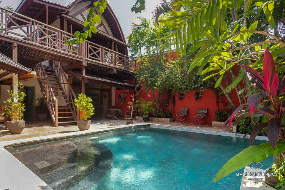 Stunning 5 Bedroom Villa for Monthly Rental in Bali Seminyak — image 1