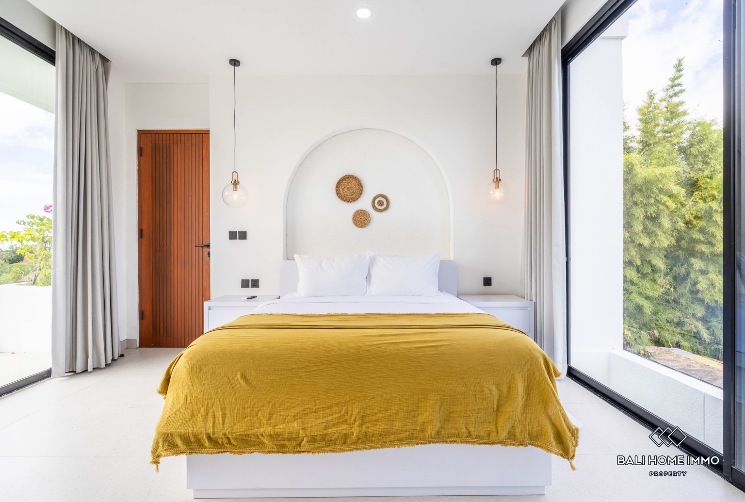 STUNNING WITH OCEAN VIEW 3 BEDROOMS VILLA FOR MONTHLY RENTAL IN BALI - UNGASAN — image 10