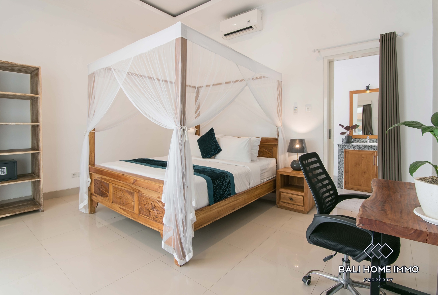 Three units of 3 bedroom villa for rent in Canggu Berawa Beachside — image 14