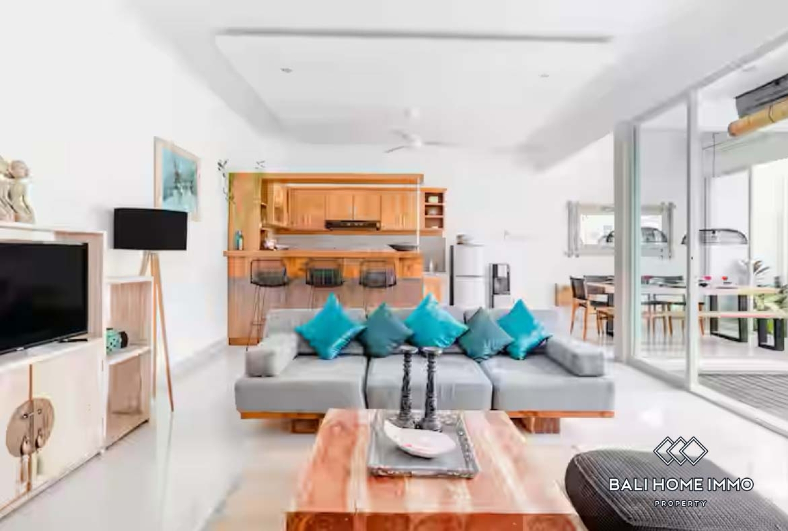 Three units of 3 bedroom villa for rent in Canggu Berawa Beachside — image 2