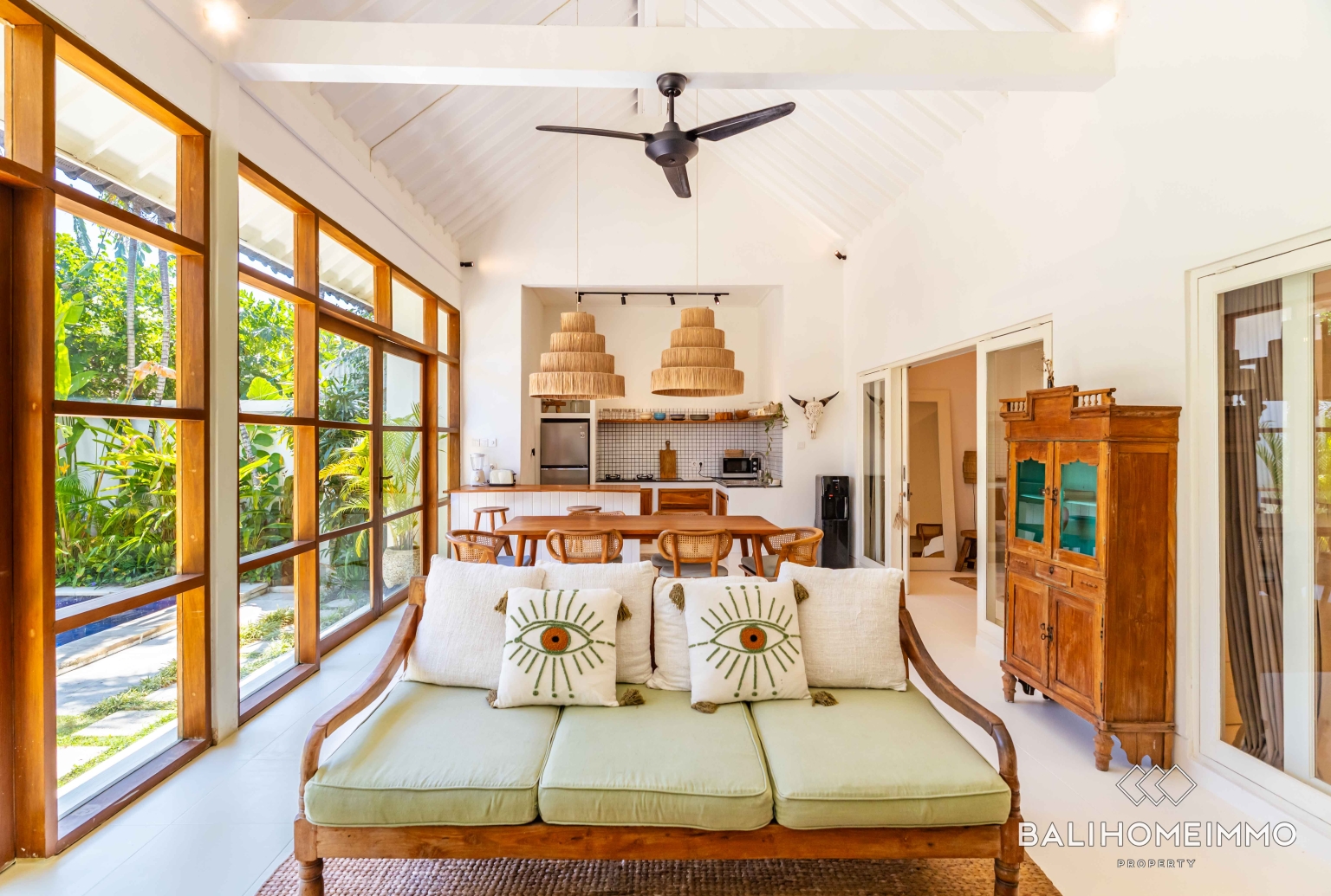 Tropical 2 bedroom villa for yearly and Monthly rental in Berawa Canggu — image 5