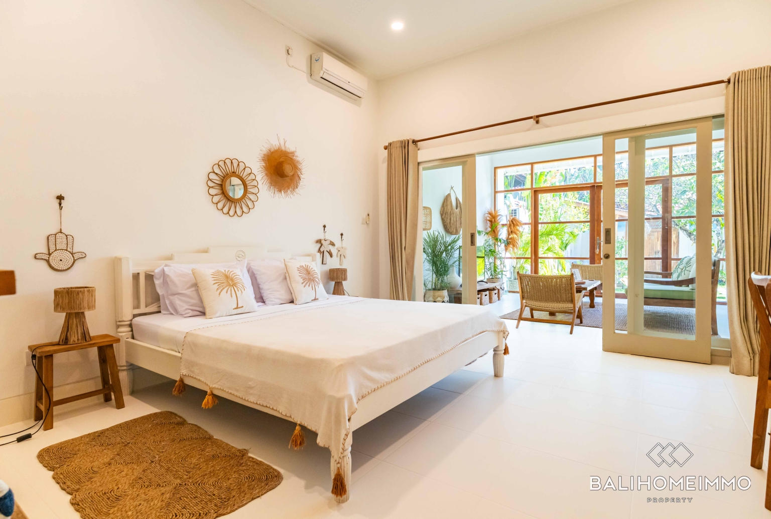 Tropical 2 bedroom villa for yearly and Monthly rental in Berawa Canggu — image 11