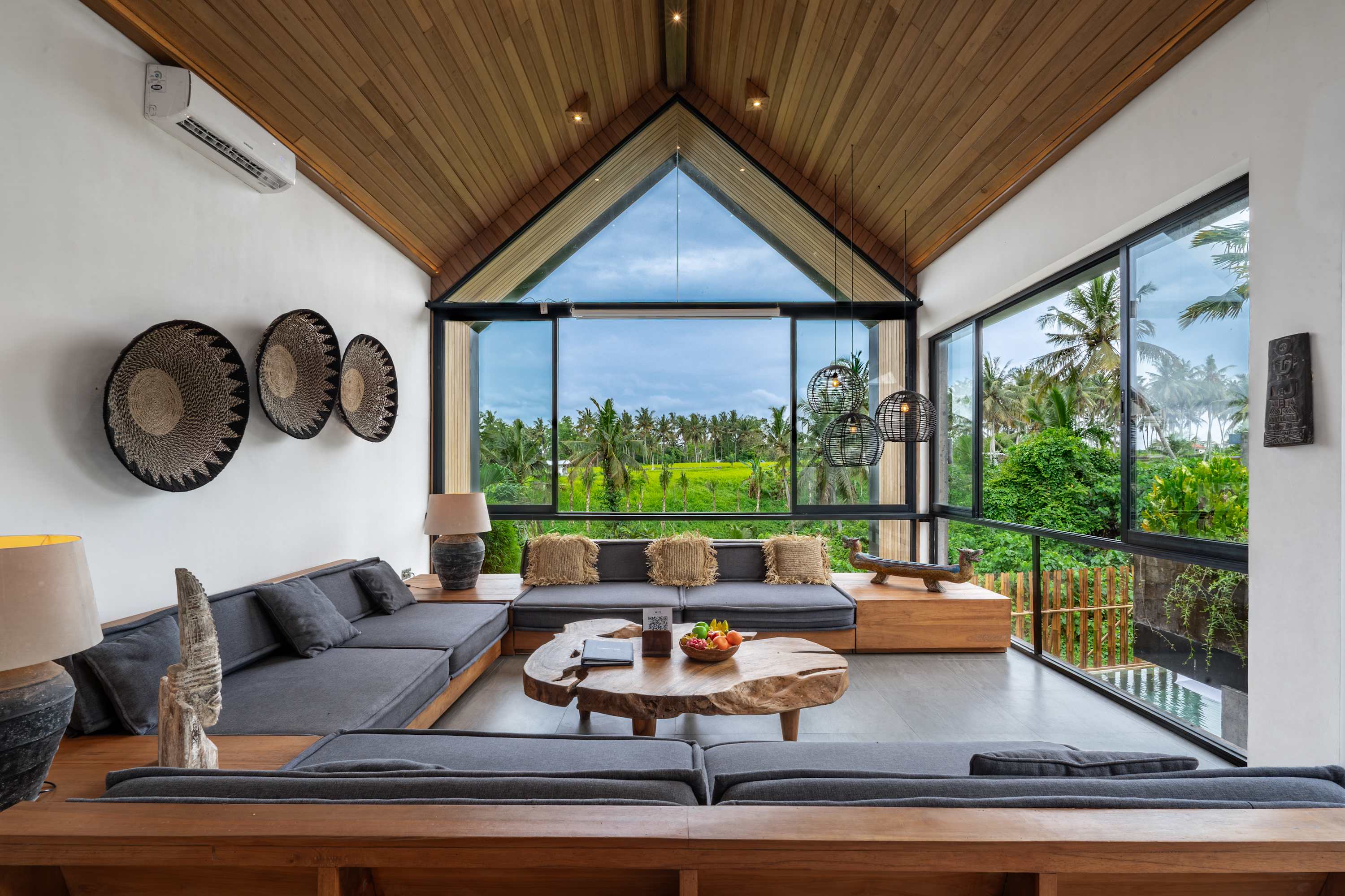 Villa Harmony in Ubud — image 1
