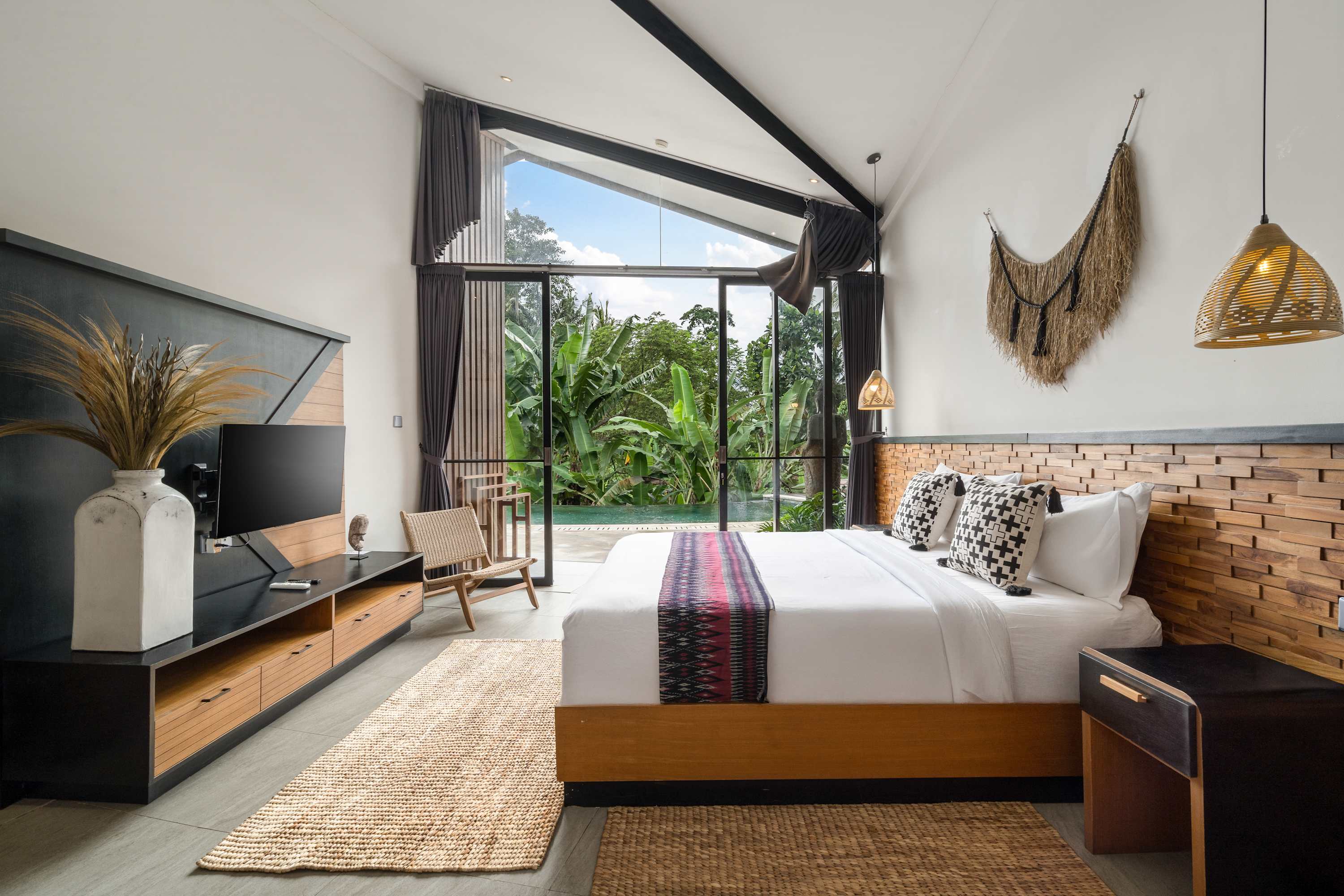 Glass Pavilion Villa · 6BR · Ubud — 6BR Villa Rental in Ubud — image 1